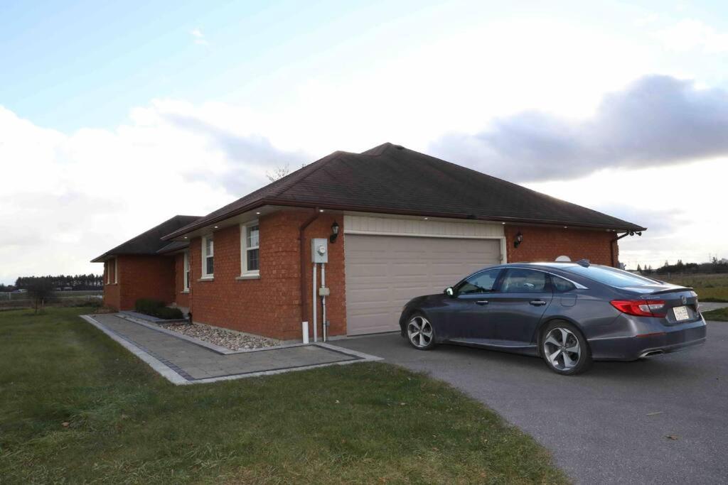 Bowmanville Event Place Exterior photo